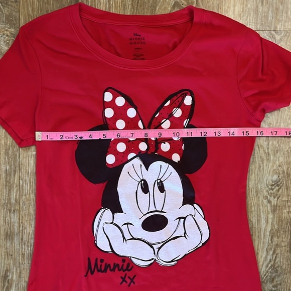 Disney Minnie Mouse Tee T-Shirt Women's Large Red Graphic EUC Short Sleeve Crew - Picture 5 of 6